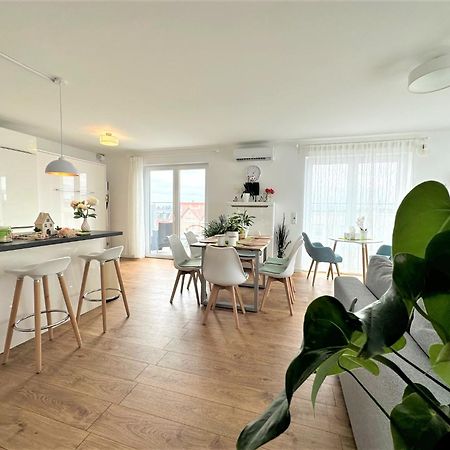 Panorama Penthouse Apartment Mit Klima Und Whirlpool Fuer Bis Zu 6 Personen Frankenthal (Rhineland-Palatinate) Exterior foto