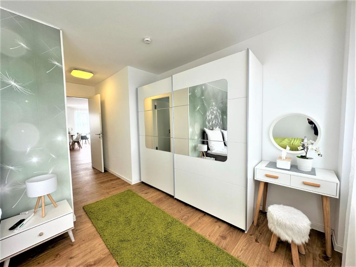 Panorama Penthouse Apartment Mit Klima Und Whirlpool Fuer Bis Zu 6 Personen Frankenthal (Rhineland-Palatinate) Exterior foto