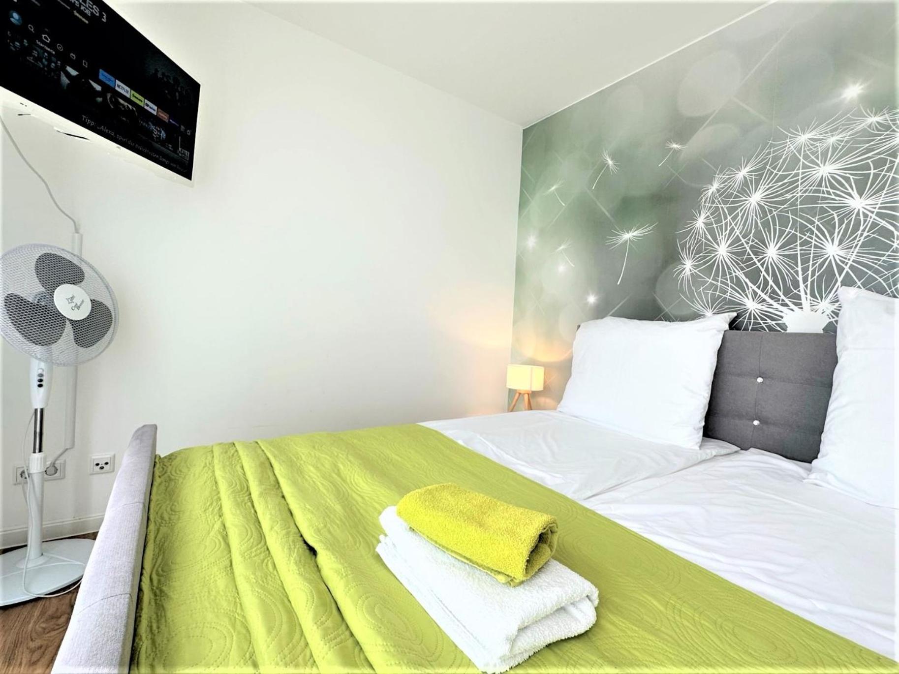 Panorama Penthouse Apartment Mit Klima Und Whirlpool Fuer Bis Zu 6 Personen Frankenthal (Rhineland-Palatinate) Exterior foto