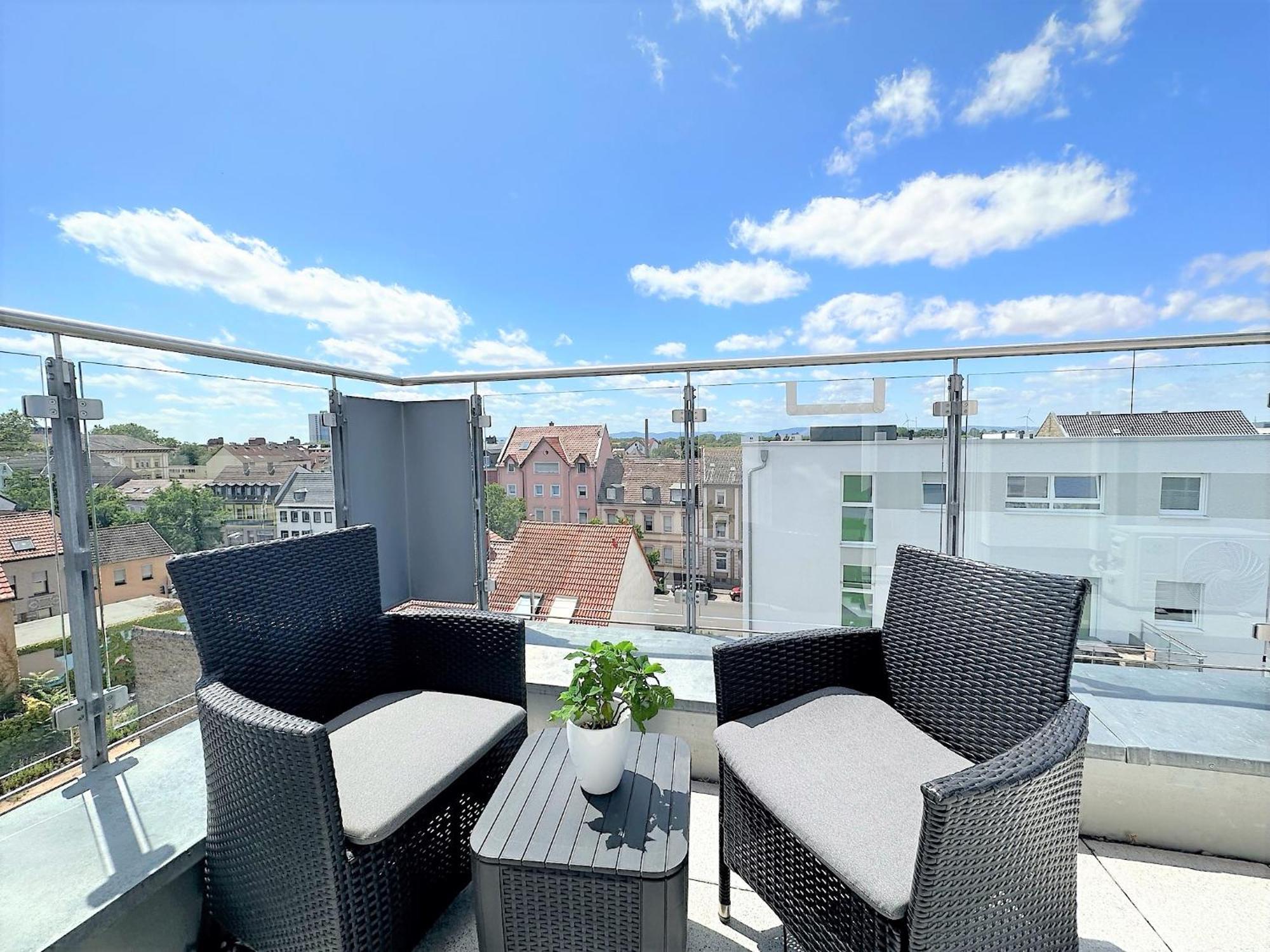 Panorama Penthouse Apartment Mit Klima Und Whirlpool Fuer Bis Zu 6 Personen Frankenthal (Rhineland-Palatinate) Exterior foto